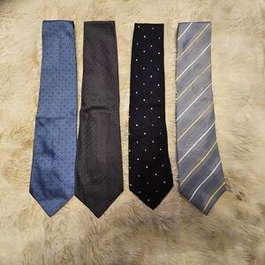 Lot Of 4 Banana Republic Men's Silk Blue Ties with Various Pattern Design